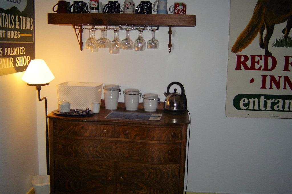 Wilderness Inn Bed And Breakfast Норт-Вудсток Экстерьер фото