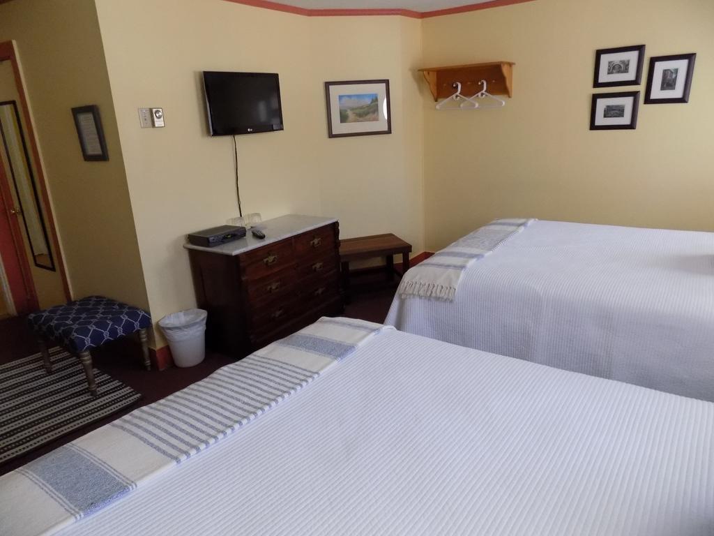Wilderness Inn Bed And Breakfast Норт-Вудсток Экстерьер фото