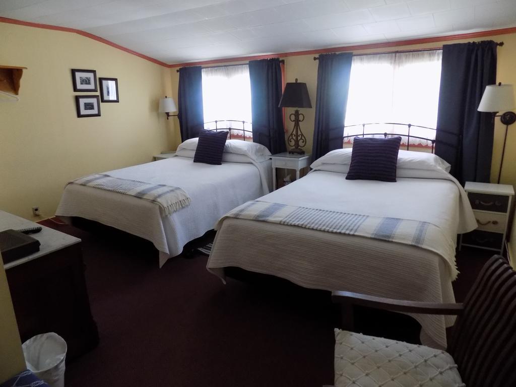 Wilderness Inn Bed And Breakfast Норт-Вудсток Экстерьер фото